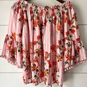 Grande and Greene pink, white and Floral top with fun trim. Size small. NWT.